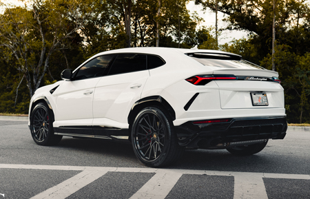 lamborghini huracan urus aventador sv svj supercar hypercar exotic agluxury spec3 threepiece three piece modular bespoke wheels agl58 rims gloss black matte full hardware vossen rotiform velos velgen adv1 al13 anrky luxury car cars rohanna forgiato agluxury