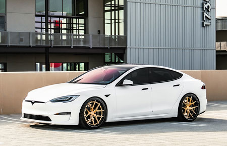 tesla model s plaid agluxury wheels agl75 matte brushed champagne matte carbon fiber custom concave forged bespoke rims vossen vellano adv1 forgiato velos designwerks